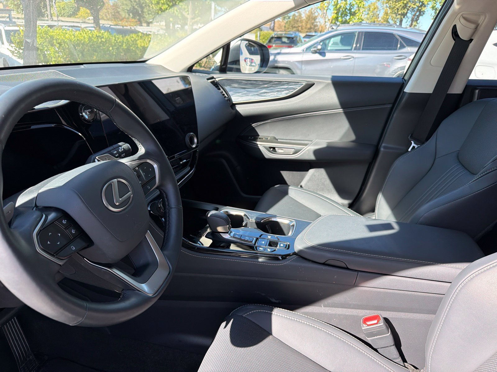Used 2026 Lexus NX 350h AWD w/ Accessory Package (2T) image 5