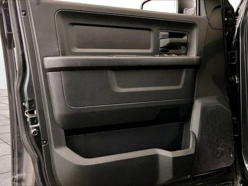 Used 2015 RAM 1500 Express AWD/4WD image 23