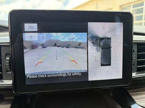Used 2022 Ford Explorer Limited w/ Equipment Group 301A RWD image 20