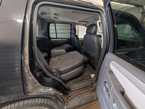 Used 2004 Mercury Mountaineer Convenience AWD/4WD image 27