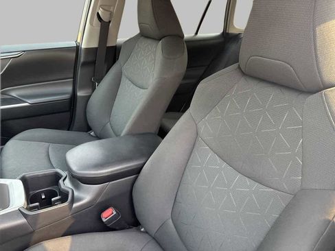 Used 2024 Toyota RAV4 XLE image 18