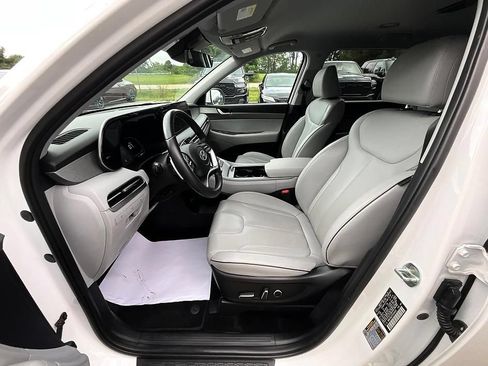 Used 2023 Hyundai Palisade SEL AWD/4WD image 16
