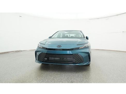 New 2026 Toyota Camry LE image 31