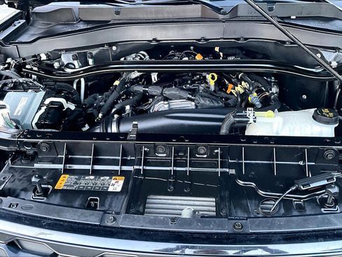 Used 2025 Ford Explorer ST-Line image 31