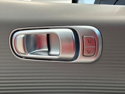New 2025 Hyundai Ioniq 6 Limited image 25