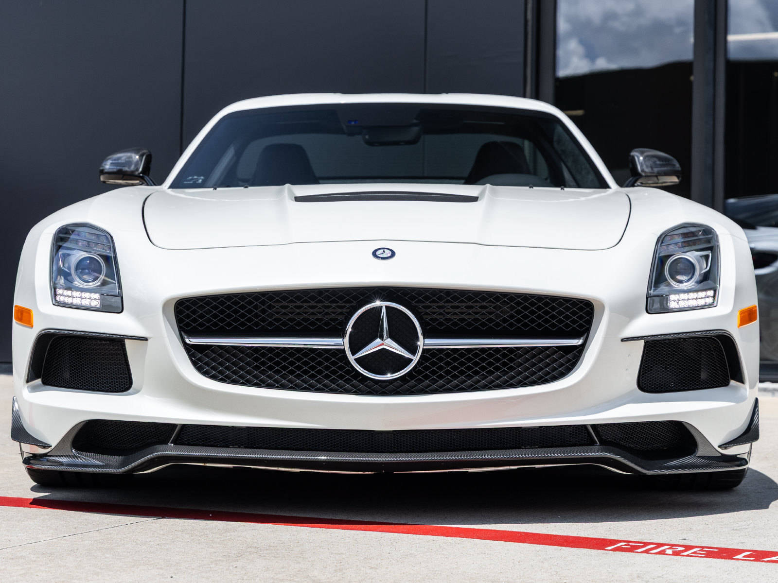 Used 2014 Mercedes-Benz SLS AMG Black Series image 5