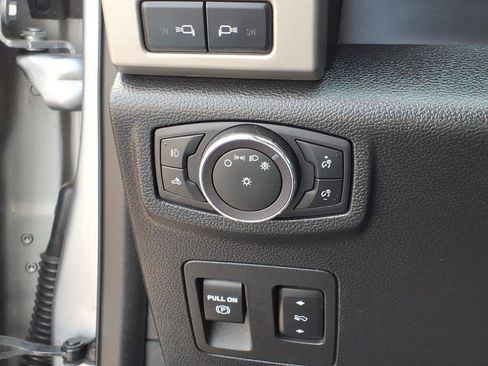 Used 2020 Ford F150 Lariat AWD/4WD image 17