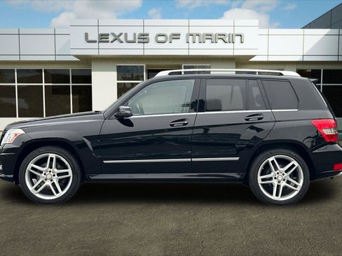 Used 2011 Mercedes-Benz GLK 350 4MATIC image 2