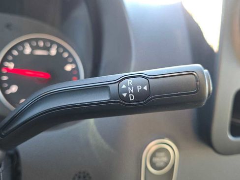 Used 2025 Mercedes-Benz Sprinter 2500 image 35