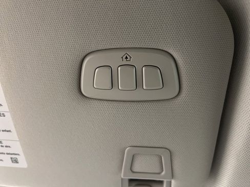 Certified 2025 Lincoln Nautilus Reserve image 28