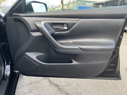 Used 2017 Nissan Altima 2.5 S w/ Power Driver Seat Package FWD image 25