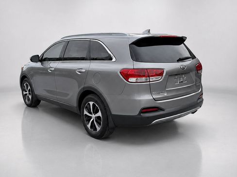 Used 2018 Kia Sorento EX FWD image 3