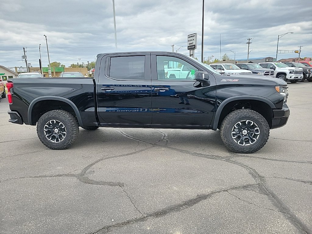 Used 2026 Chevrolet Silverado 1500 ZR2 AWD/4WD image 5
