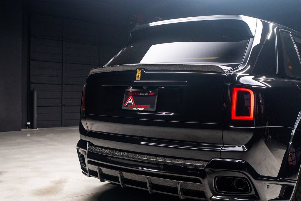 Used 2025 Rolls-Royce Cullinan AWD/4WD image 28