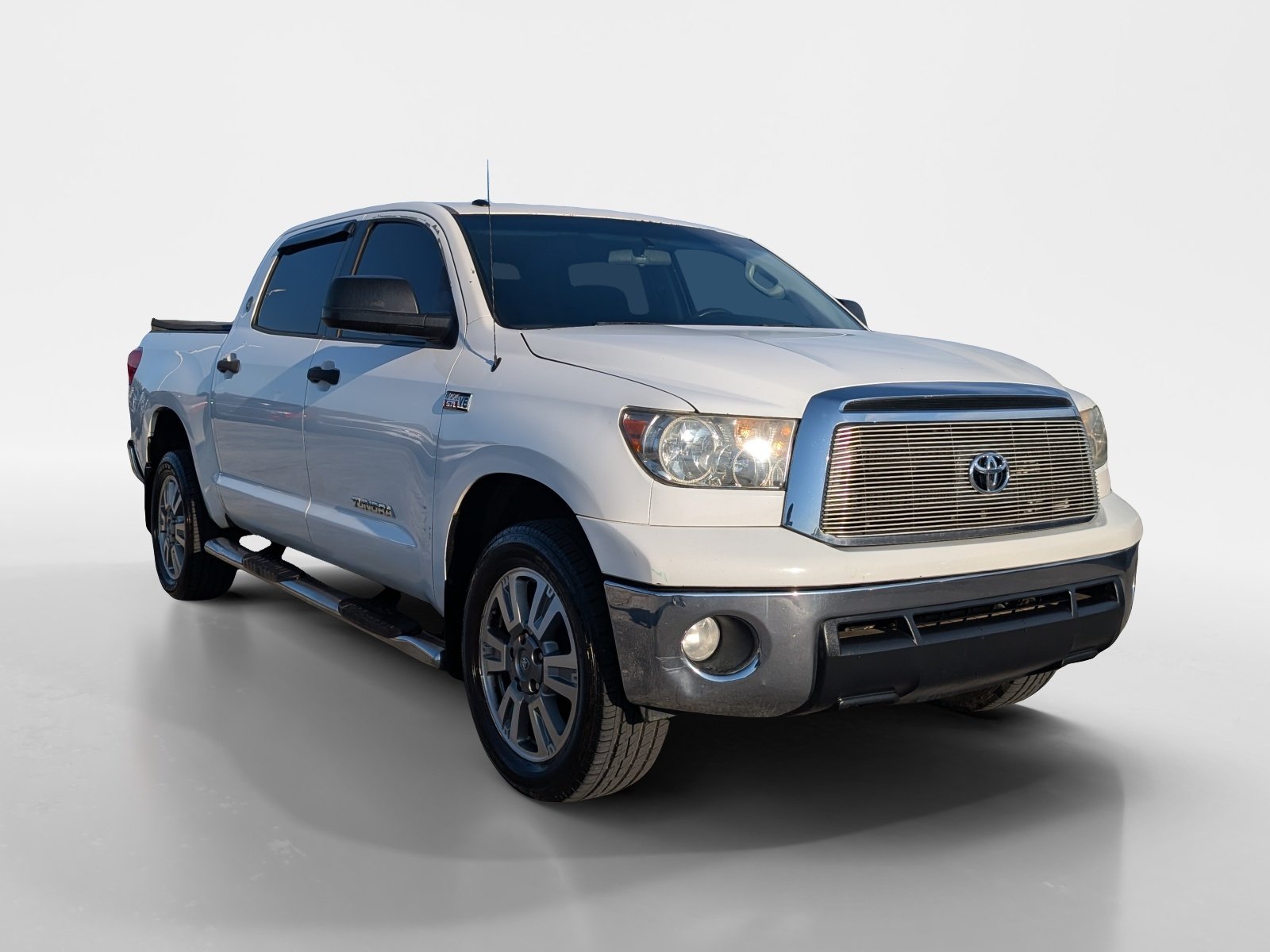 Used 2012 Toyota Tundra 4x4 CrewMax w/ Tow Pkg image 2