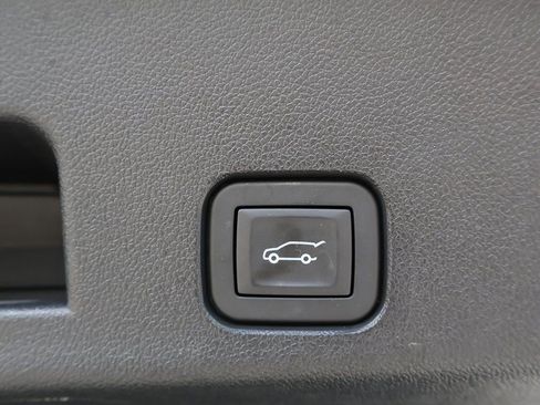 Used 2024 GMC Acadia Elevation image 52