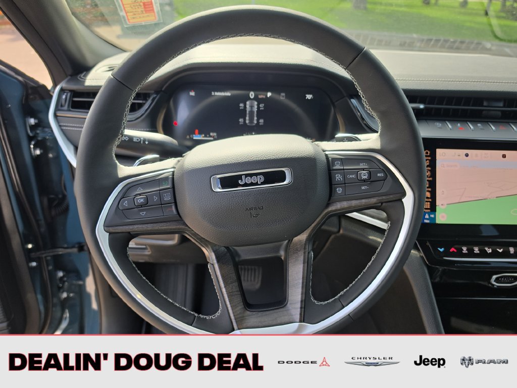 New 2027 Jeep Grand Cherokee Limited AWD/4WD image 14