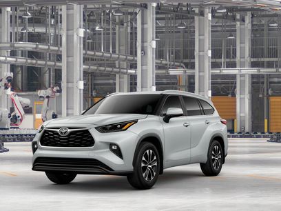 New 2025 Toyota Highlander XLE