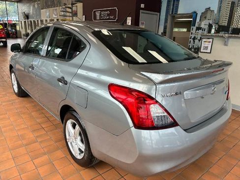 Used 2013 Nissan Versa S Plus image 5