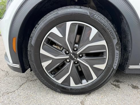 Used 2024 Kia EV6 Light RWD image 11