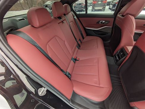 Used 2025 BMW M340i xDrive w/ Premium Package image 27