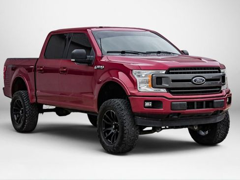 Used 2018 Ford F150 XLT w/ Equipment Group 302A Luxury AWD/4WD image 4