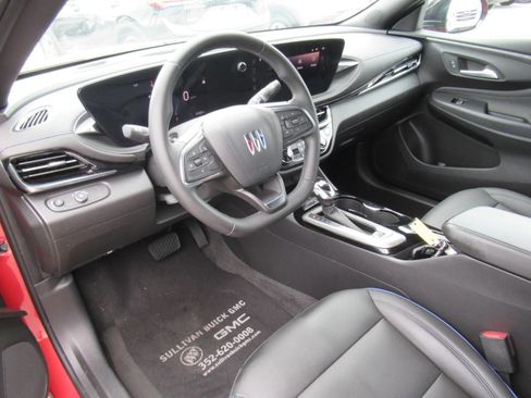 Used 2024 Buick Envista Sport Touring w/ Convenience II Package FWD image 16