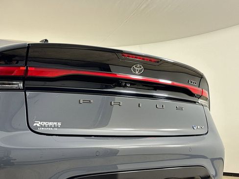 Used 2024 Toyota Prius Limited w/ Limited Premium Package image 23