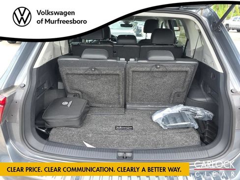Used 2023 Volkswagen Tiguan SE FWD image 7