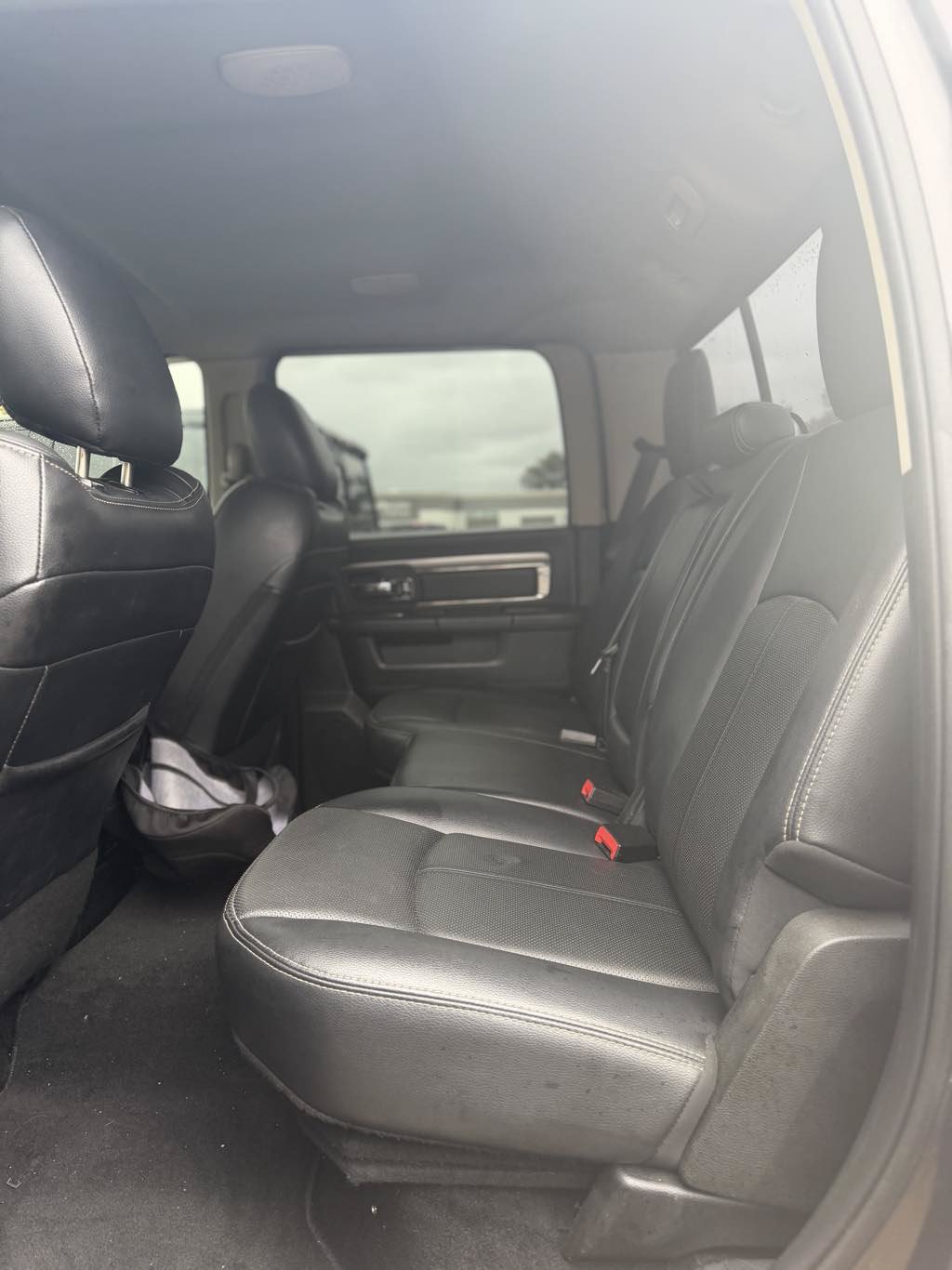 Used 2018 RAM 2500 Laramie w/ Sport Appearance Group AWD/4WD image 5