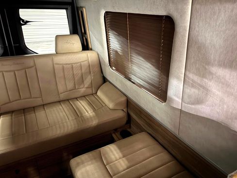 Used 2022 Mercedes-Benz Sprinter 3500 image 19