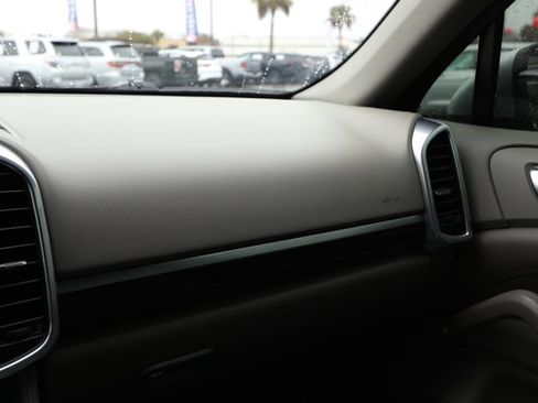 Used 2014 Porsche Cayenne Diesel image 30