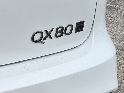 New 2026 INFINITI QX80 Autograph w/ Premium Cargo Package image 9