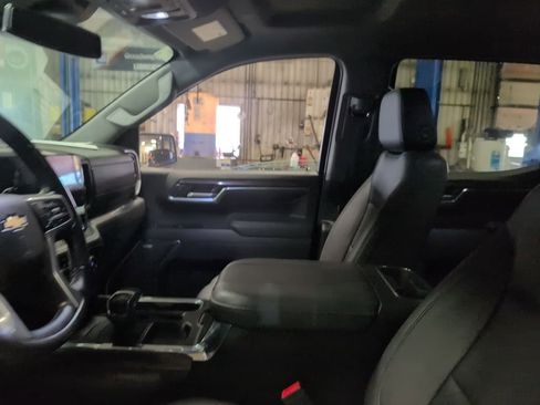 Used 2023 Chevrolet Silverado 1500 LTZ image 10