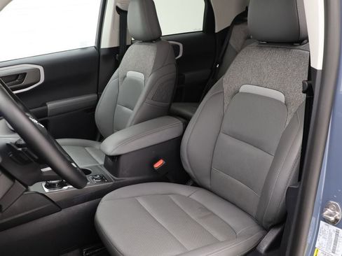 Used 2025 Ford Bronco Sport Badlands image 16