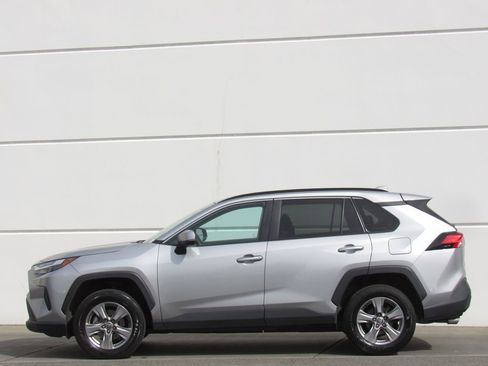 Certified 2024 Toyota RAV4 XLE w/ Convenience Package image 4