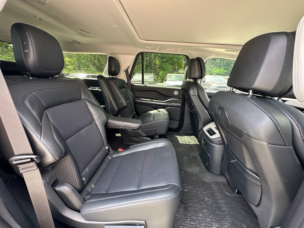 New 2025 Lincoln Navigator Reserve AWD/4WD image 25