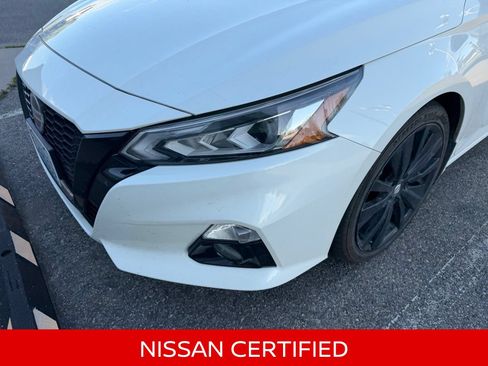 Certified 2022 Nissan Altima 2.5 SR w/ Midnight Edition Package FWD image 2