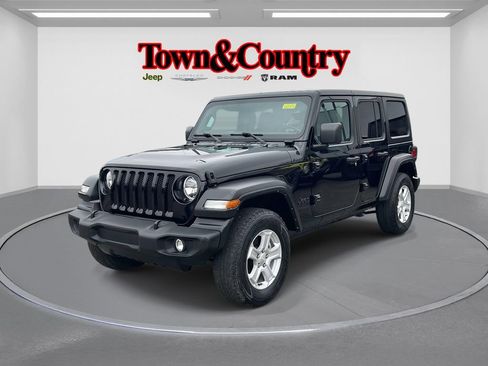 Used 2022 Jeep Wrangler Unlimited Sport AWD/4WD image 4