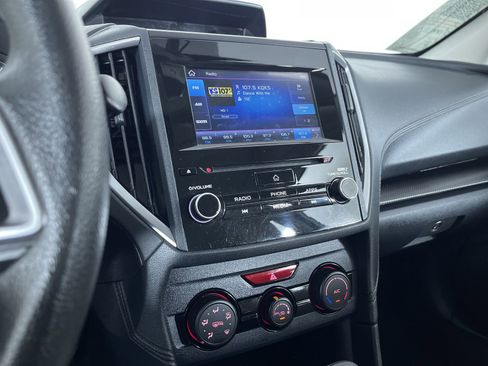 Used 2019 Subaru Impreza 2.0i Premium image 18