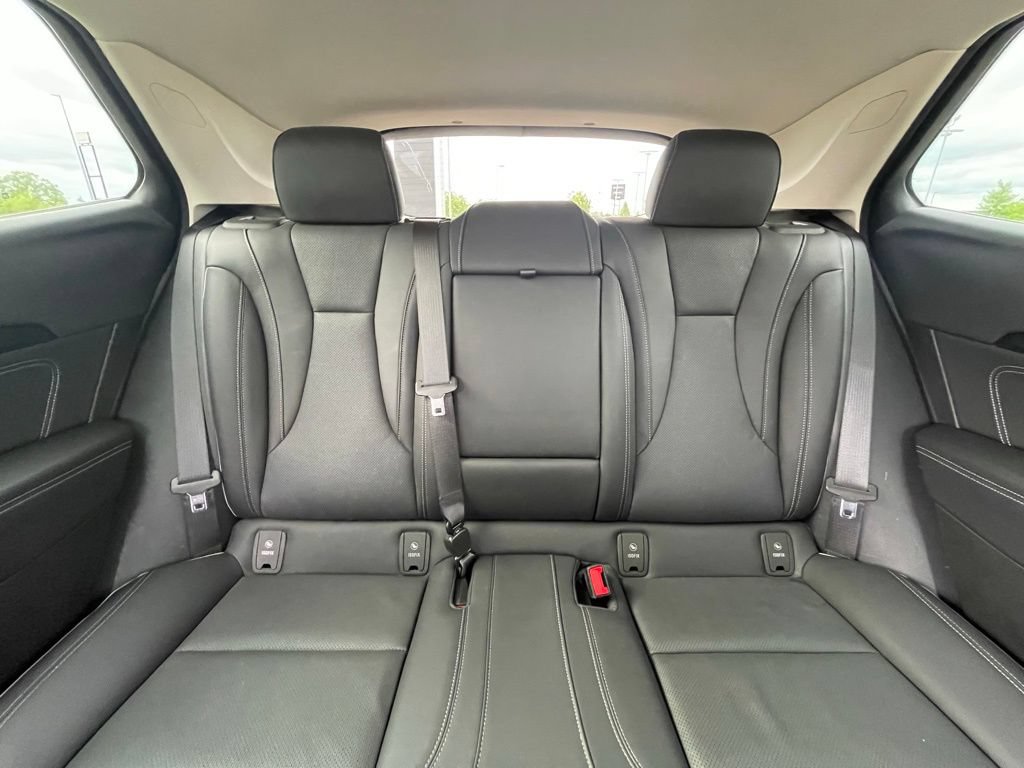 Used 2023 Buick Envision Essence AWD/4WD image 29