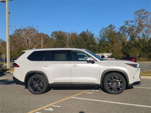 New 2026 Toyota Grand Highlander AWD Hybrid image 3