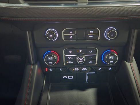 Used 2023 Chevrolet Tahoe RST image 15