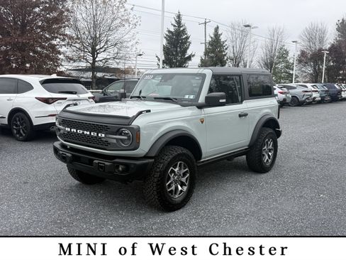 Used 2023 Ford Bronco Badlands image 1
