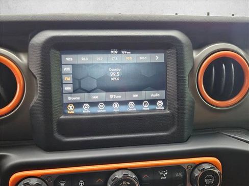 Used 2020 Jeep Wrangler Unlimited Sport image 11