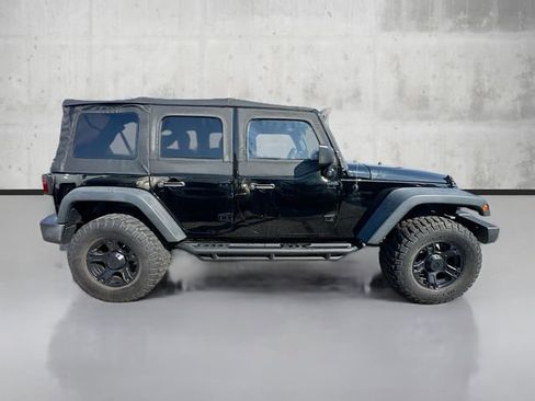 Used 2017 Jeep Wrangler Unlimited Sport w/ Max Tow Package image 4