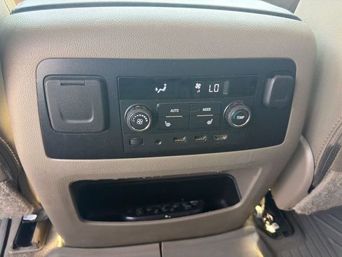 Used 2020 Chevrolet Tahoe LT AWD/4WD image 15