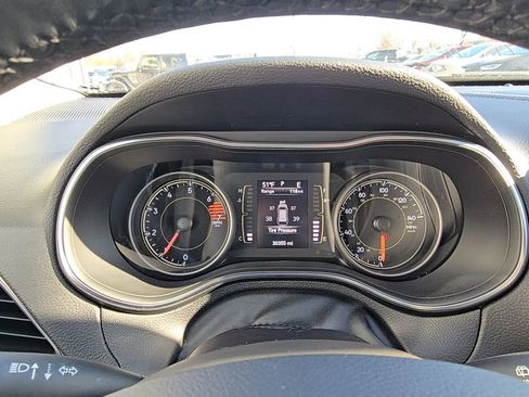 Certified 2019 Jeep Cherokee Latitude Plus w/ Cold Weather Group image 20