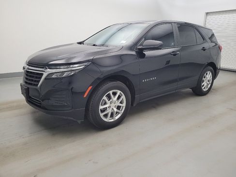 Used 2024 Chevrolet Equinox LS w/ LS Convenience Package AWD/4WD image 2
