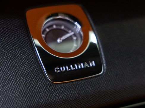 Certified 2024 Rolls-Royce Cullinan AWD/4WD image 52